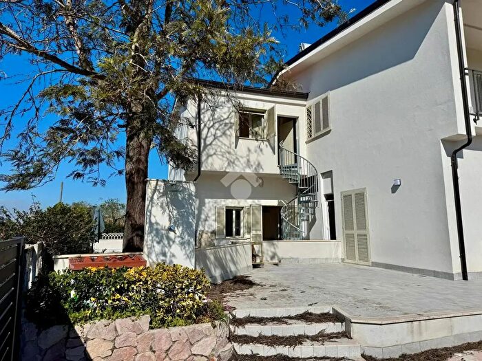 Casa trilocale in vendita in Consorzio Tirreno, Terracina