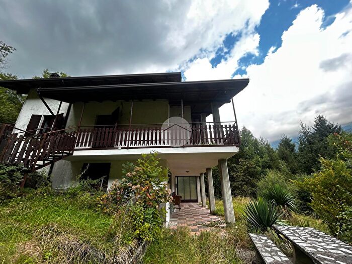 Appartamento trilocale in vendita in Via Bagnolo, Malegno