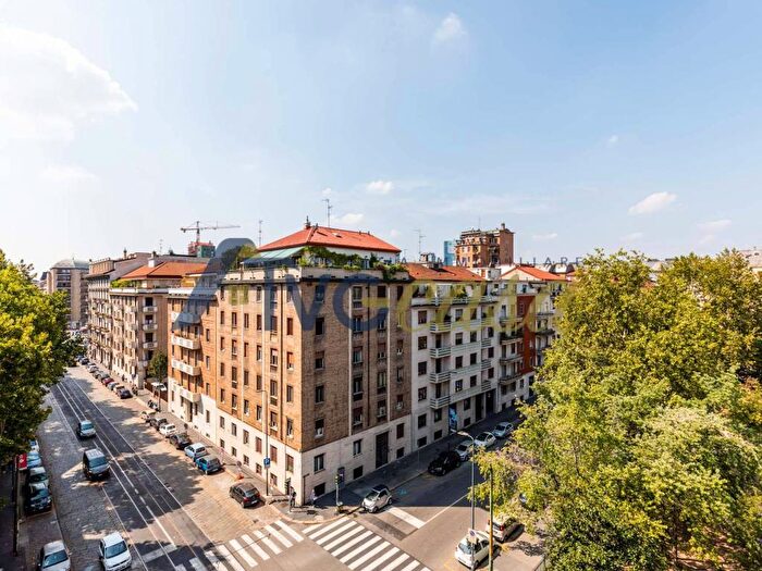 Appartamento bilocale in affitto in Via Giovanni Pierluigi da Palestrina, Centrale, Milano