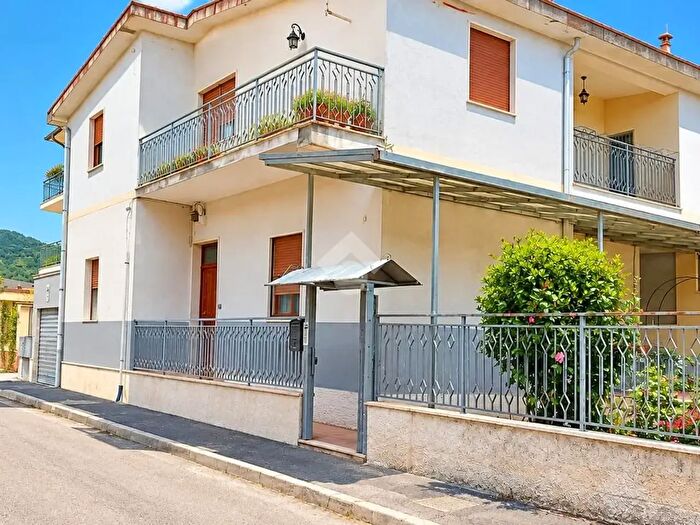 Casa con 7 locali in vendita in Via Taormina, Avezzano