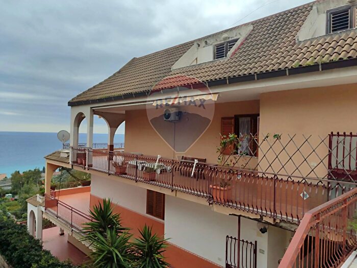 Appartamento trilocale in vendita in Contrada Sillemi CO Le Terrazze, Letojanni