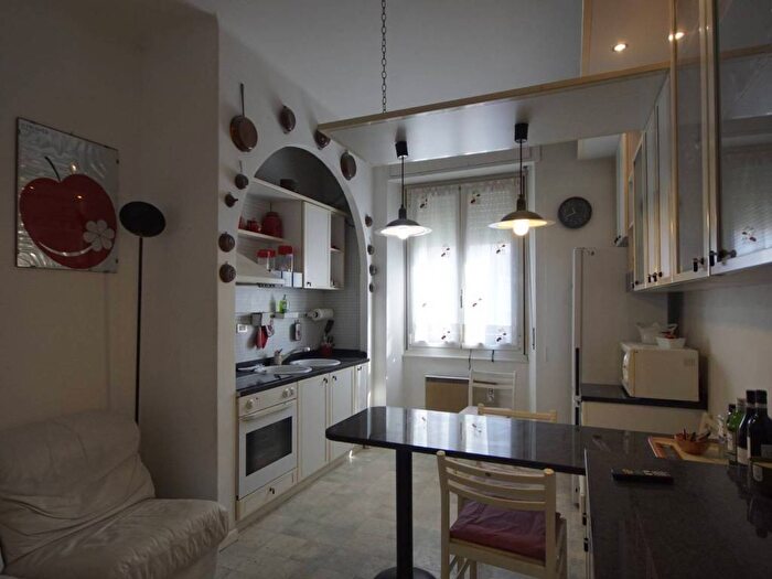 Appartamento trilocale in affitto in Via Leonardo da Vinci, Via Roma Borgo Barusso, Alassio