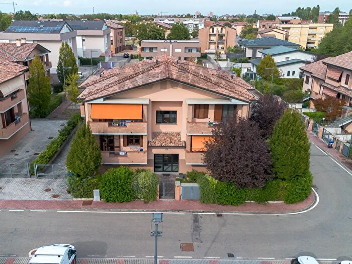 Appartamento quadrilocale in vendita in Via De Beauvoir Simone, Fidenza