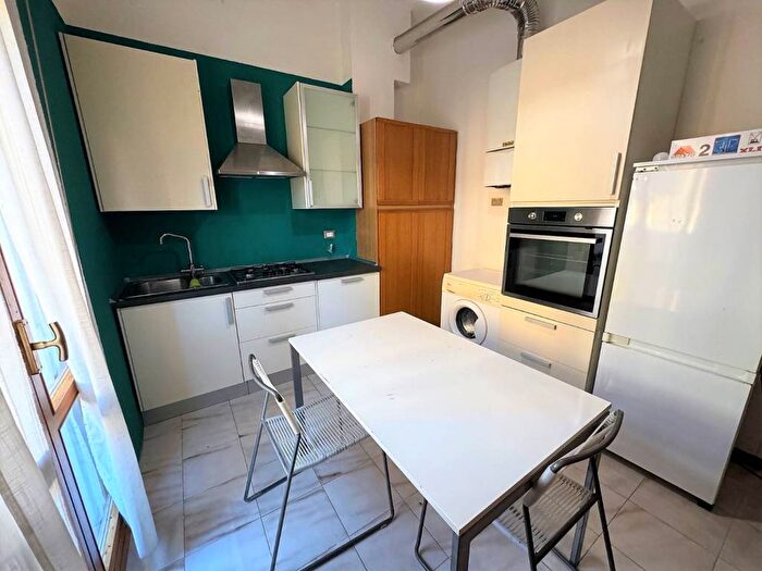 Appartamento trilocale in affitto in Via Col di Lana, Saffi, Bologna