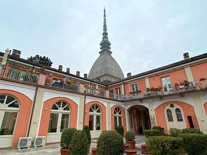 Appartamento bilocale in affitto in Via Gaudenzio Ferrari, Giardini Reali, Torino