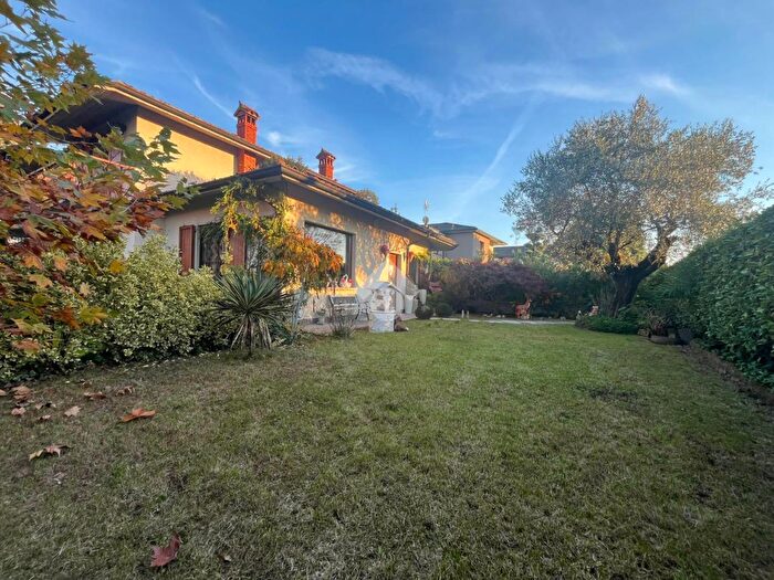 Appartamento trilocale in vendita in Via Pietro Mascagni, Cavernago