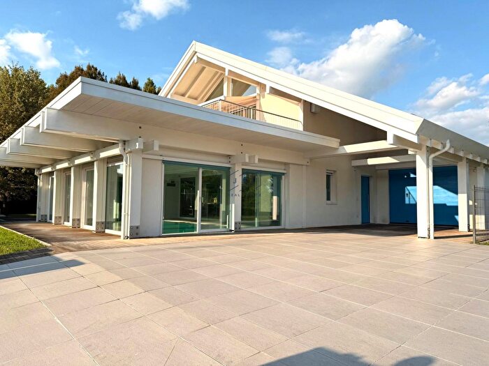 Casa quadrilocale in vendita in Vicolo Bolzano, Salgareda