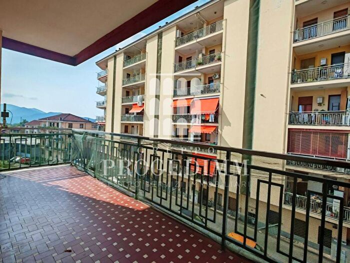 Appartamento quadrilocale in affitto in Via Stazione, Centro, Giaveno