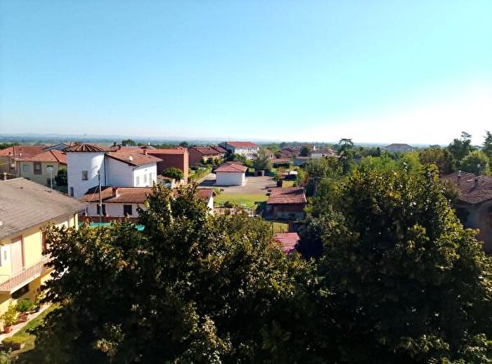 Appartamento trilocale in vendita in Via Oreste Piacenza, Masio