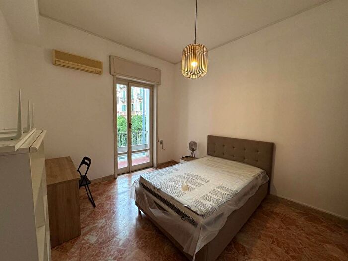 Appartamento quadrilocale in affitto in Via Placida, Garibaldi, Messina