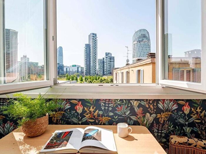 Appartamento monolocale in affitto in Via Gaetano de Castillia, Isola, Milano