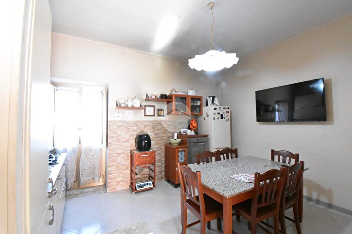 Appartamento trilocale in vendita in Via Cappelli, Pollena Trocchia