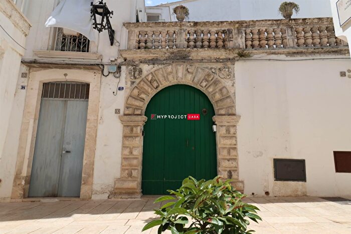 Appartamento quadrilocale in vendita in Via Agesilao Milano, Martina Franca
