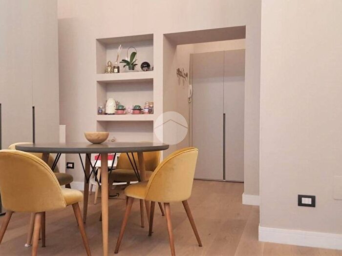 Appartamento monolocale in affitto in Via Carlo Farini, Isola, Milano