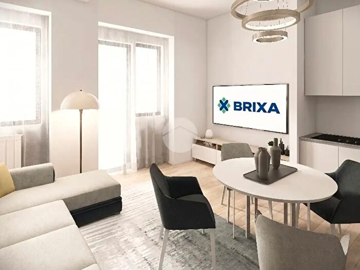 Appartamento trilocale in vendita in Via Città della Pieve, Roma