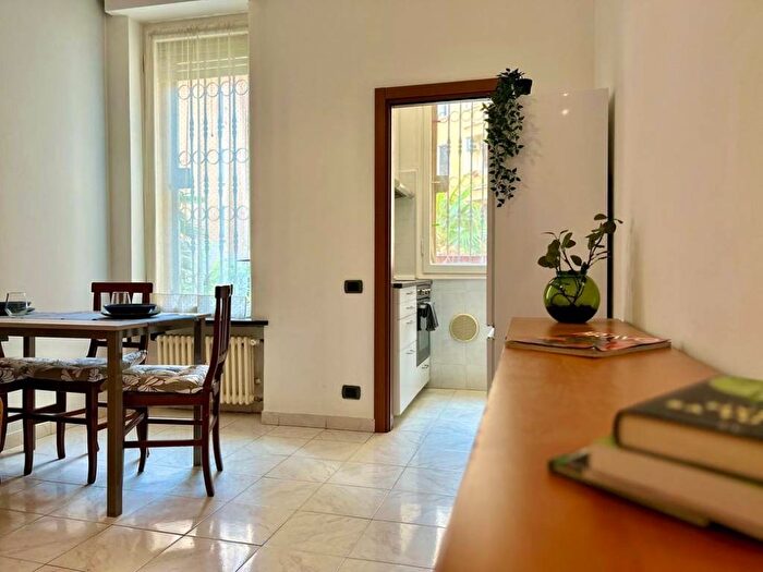 Appartamento bilocale in affitto in Via Popoli Uniti, Rovereto, Milano
