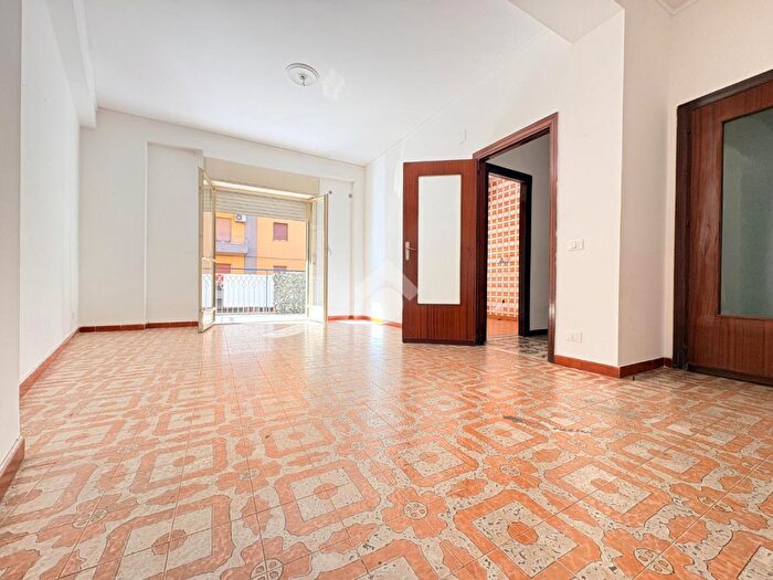 Appartamento trilocale in vendita in Via Rocco Jemma, Palermo