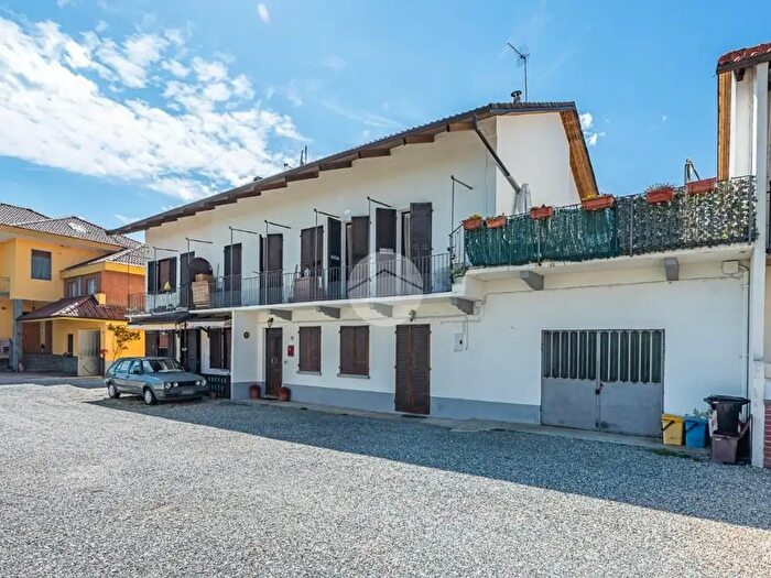 Casa quadrilocale in vendita in Via Roma, Fiano