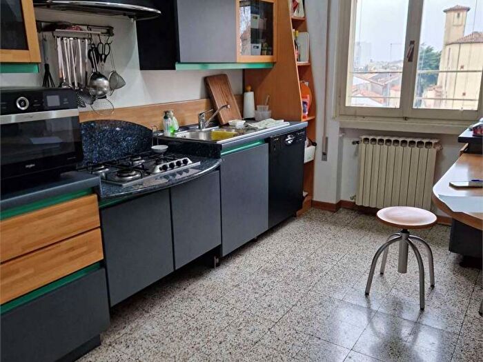 Appartamento quadrilocale in affitto in VIA BELZONI, Portello Ospedali, Padova