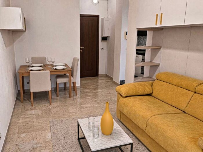 Appartamento monolocale in affitto in Via Piero della Francesca, Sempione, Milano