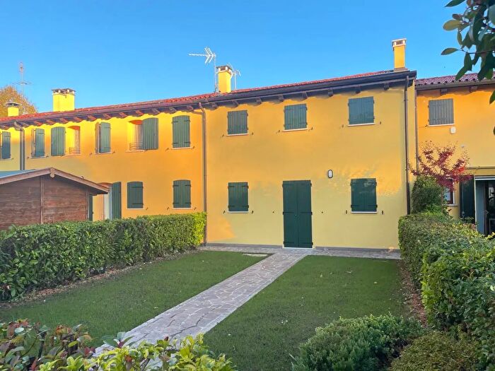 Casa quadrilocale in vendita in Padova