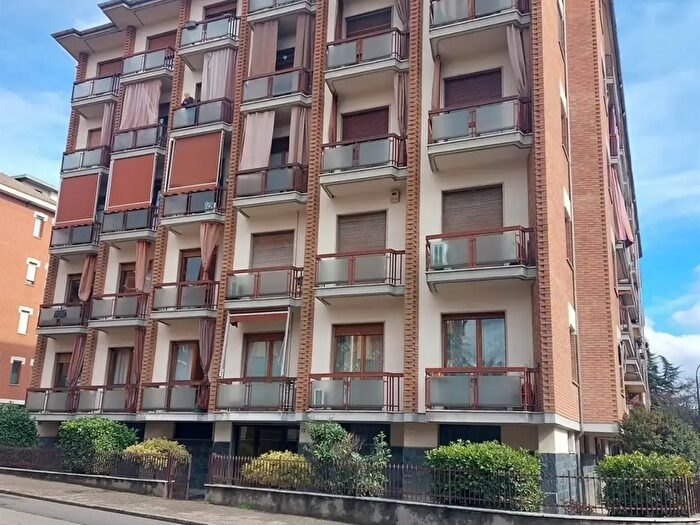 Appartamento con 5 locali in vendita in Via Arduino, Asti