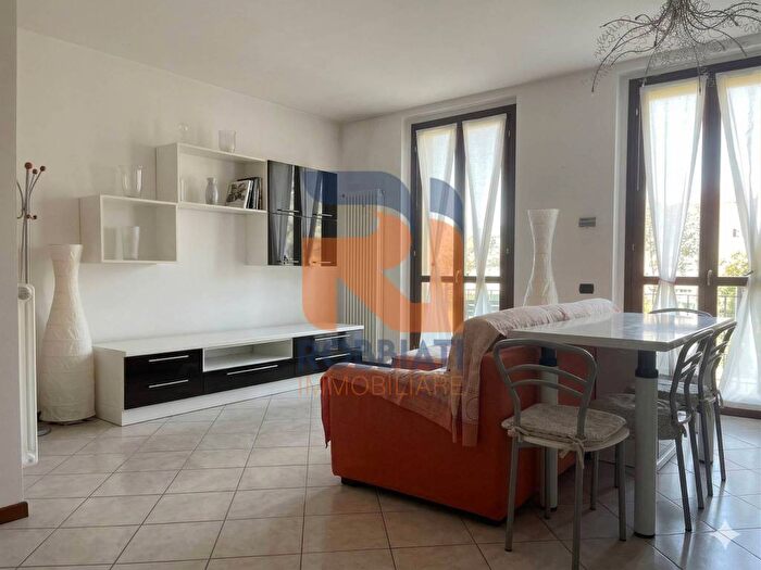 Appartamento monolocale in affitto in Via Flarer, Policlinico, Pavia