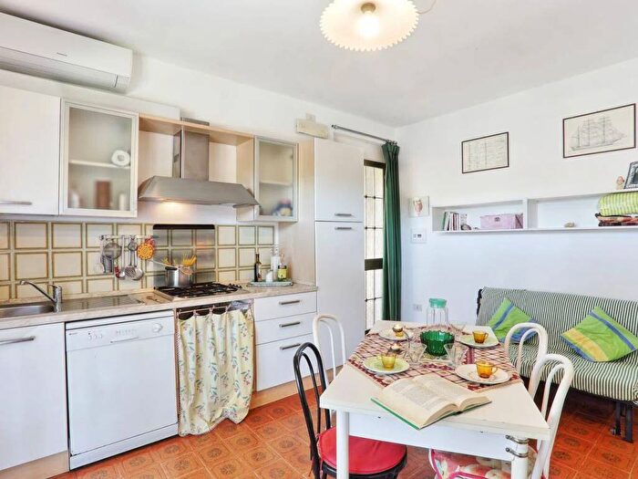 Appartamento bilocale in affitto in Via Sardegna, Mazzanta, Rosignano Marittimo