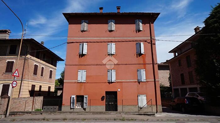Casa con 16 locali in vendita in Via Giardini Nord, Formigine