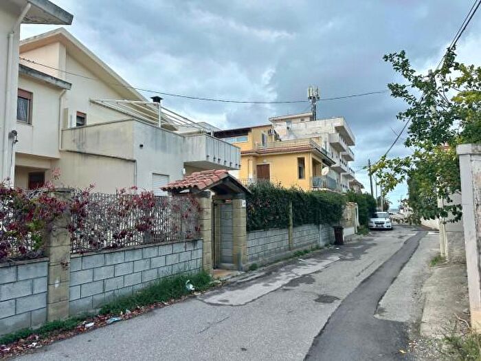 Appartamento con 5 locali in vendita in Via Dottore Benedetto Genovesi, Barcellona Pozzo Di Gotto