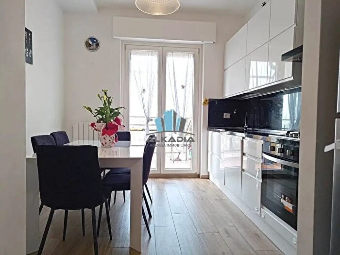 Appartamento con 7 locali in affitto in Monte Urano