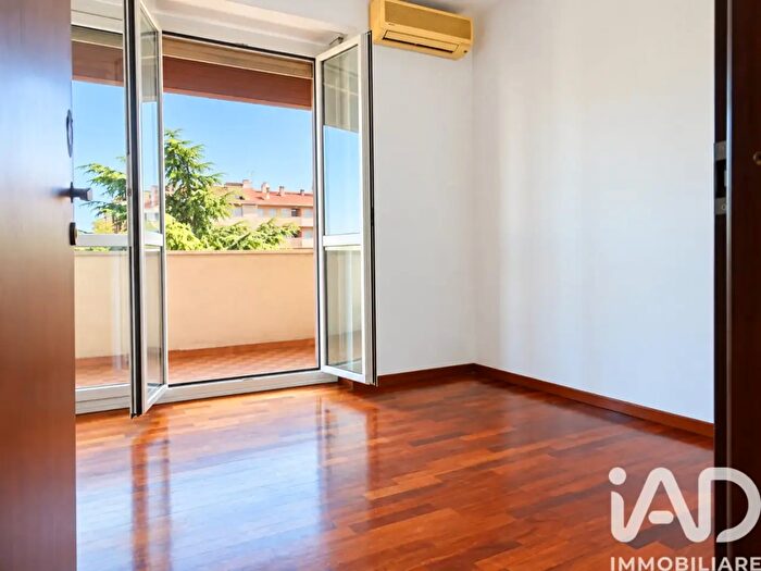 Appartamento trilocale in vendita in Via Cimabue, Milano