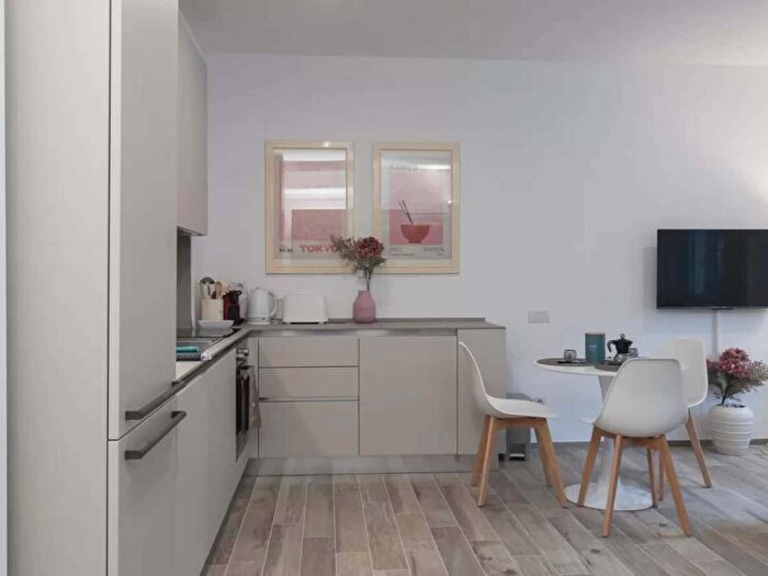 Appartamento in affitto in Viale Campania, Plebisciti Susa, Milano