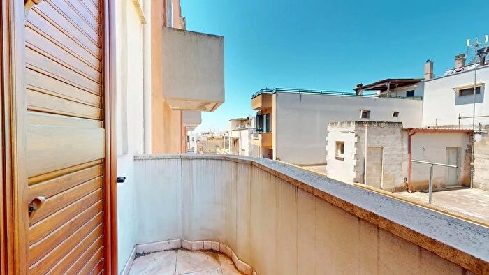 Appartamento trilocale in vendita in Vicolo Milano, Oria