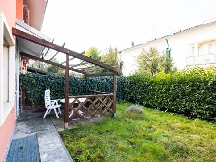 Casa quadrilocale in vendita in Novara