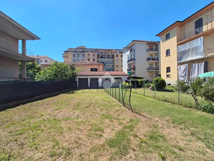 Casa con 5 locali in vendita in Via Enrico Fermi, Acqui Terme