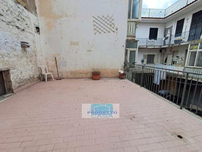 Appartamento con 6 locali in vendita in Via Piccioli Snc, Somma Vesuviana