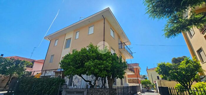 Appartamento quadrilocale in vendita in Via Pascoli, Diano Marina