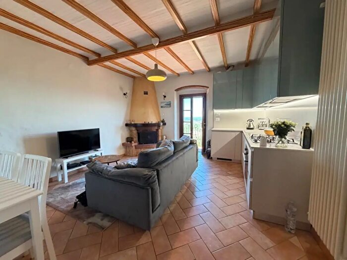 Appartamento trilocale in vendita in Chianni