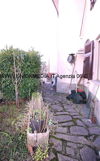 Casa quadrilocale in vendita in Arcola