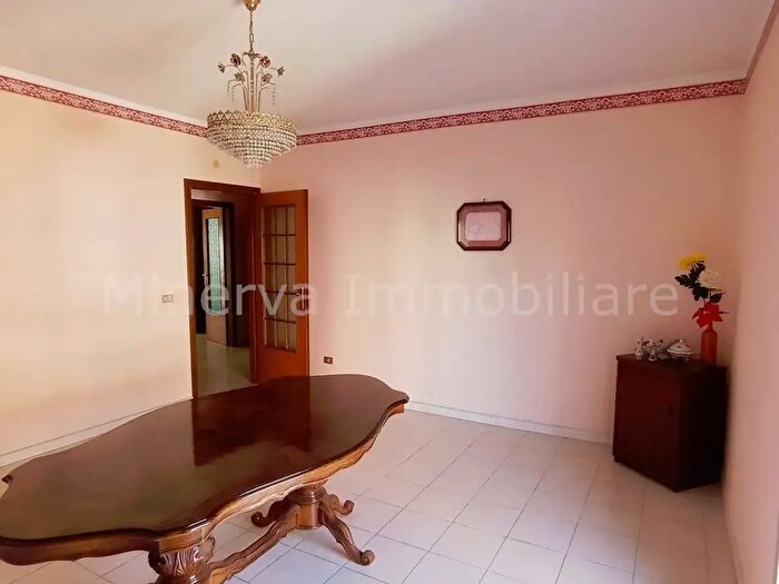 Appartamento quadrilocale in vendita in Via Pietro Nenni, Carlentini