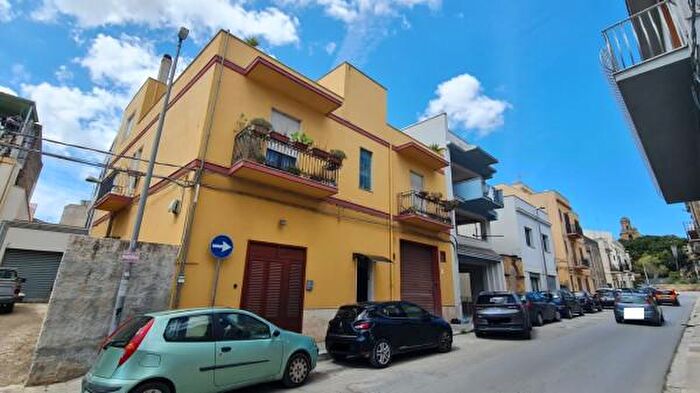 Casa con 5 locali in vendita in Via Selinunte, Castelvetrano