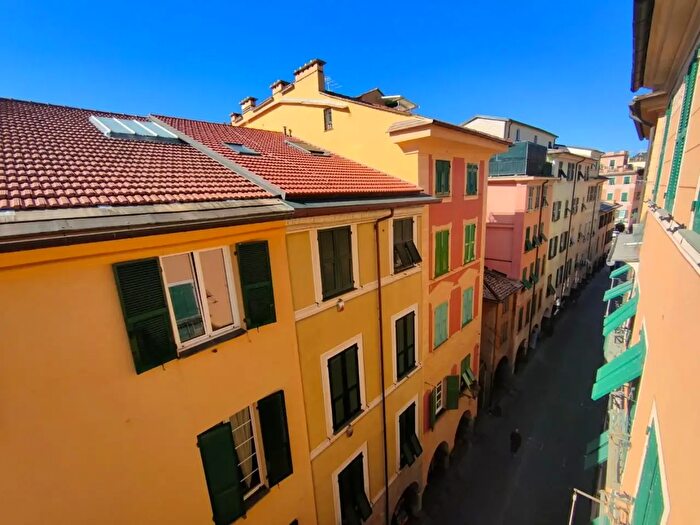 Appartamento trilocale in vendita in Chiavari