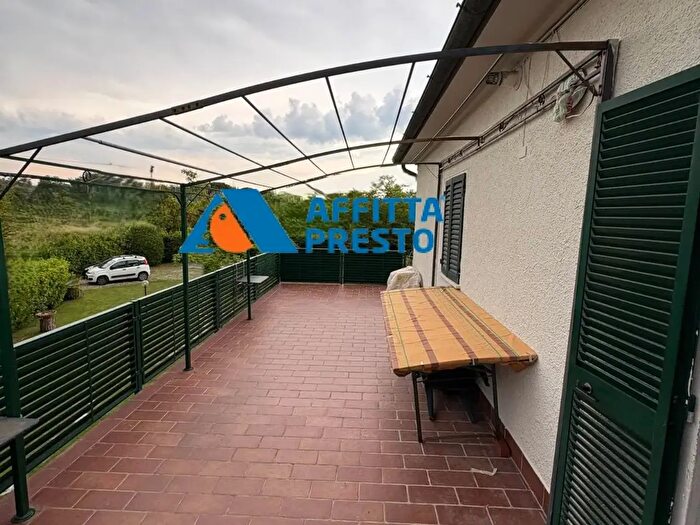 Appartamento trilocale in vendita in Montignoso