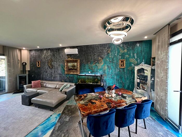 Casa con 5 locali in vendita in Via Tessello, Cesena