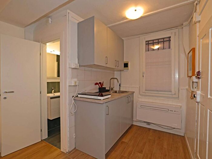 Appartamento monolocale in affitto in Via San Leonardo, San Vitale, Bologna