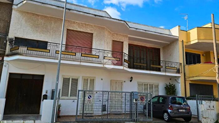 Appartamento con 5 locali in vendita in Via Genovesi, Nardo