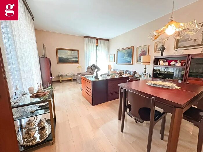 Appartamento quadrilocale in vendita in Via Gaudenzio Ferrari, Saronno