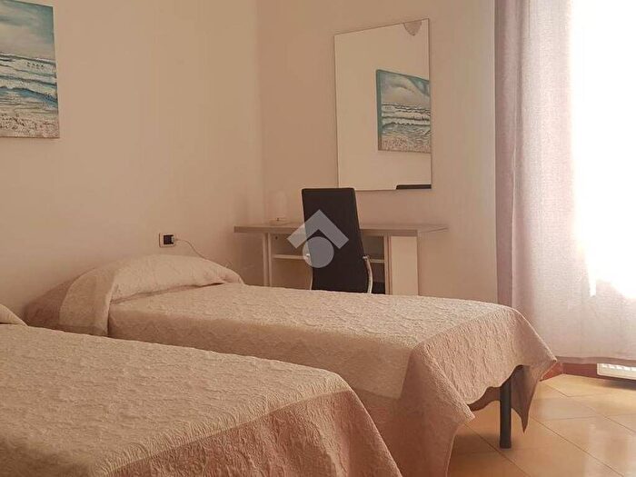 Appartamento bilocale in affitto in STANZA SALITA MULTEDO, Castelletto, Genova