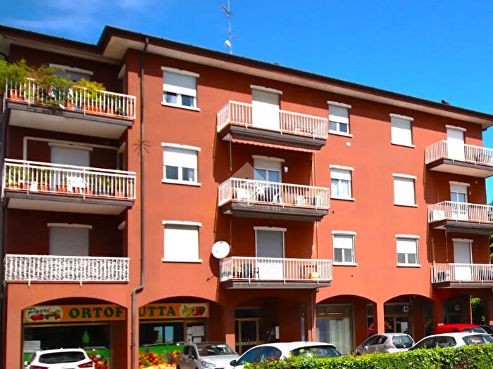 Appartamento trilocale in vendita in Via Nazario Sauro, Cassago Brianza